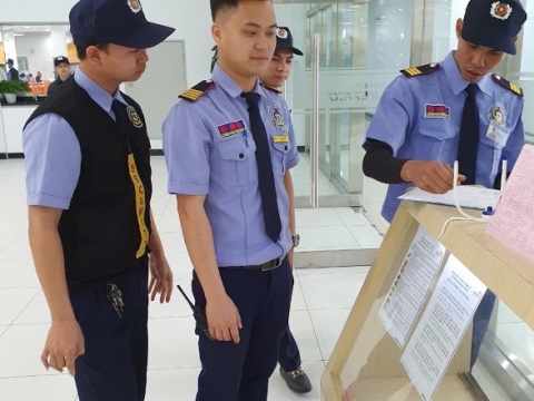 Album bảo vệ nhà máy